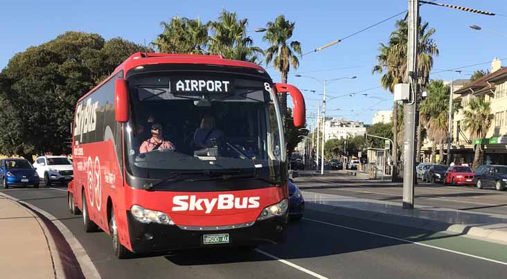 SkyBus King Long 6900AU 8